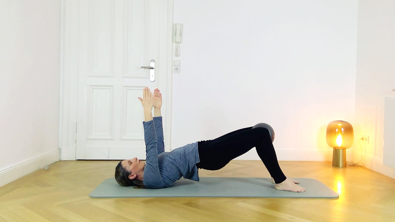 WohnzimmerPilates-2022-03-16-14h23m02s688 WohnzimmerPilates-2022-03-16-14h23m02s688